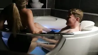 tiffanyleiddi onlyfans cute striptease