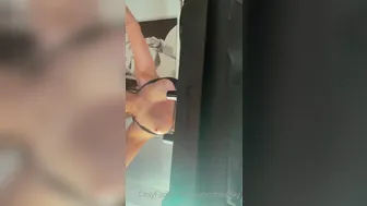 jasminheaney onlyfans lustful brunette girl gets her pussy fucked