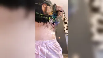 jasminheaney onlyfans elite woman pulls a cap
