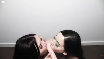 audreyandsadie onlyfans wonderful woman jerking pussy phallus