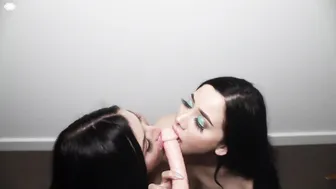 audreyandsadie onlyfans wonderful woman jerking pussy phallus