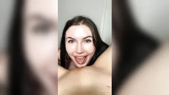 audreyandsadie onlyfans pretty chick fucks pussy with phallus