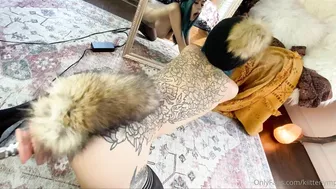 Kiittenymph onlyfans nude girlfriends caressed on the floor