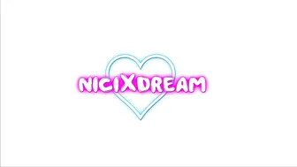 niciXdream handjob in front of the camera
