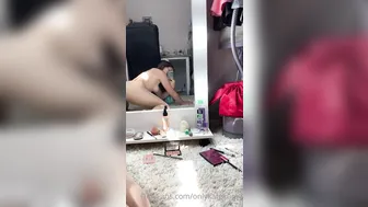 Kate Kuray onlyfans juicy babe fucks her shaved pussy