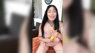 AmoraLuv onlyfans hot babe gently jerks pussy