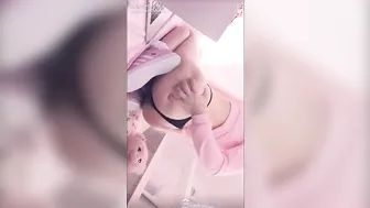 Belle Delphine onlyfans naked babe demonstrates chocolate body