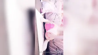 Belle Delphine onlyfans vicious quill chatting in free chat