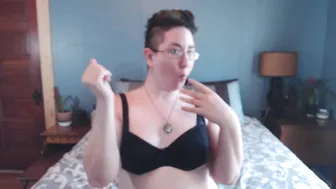 Silverthorne blonde girl fucks with sex toy