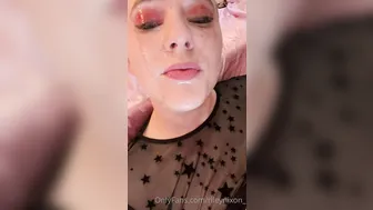 Riley Nixon onlyfans naughty courtesan fucks with phallus