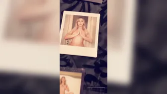 Nanoe_Vaesen exquisite devil passionately masturbates vagina