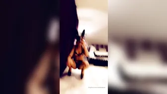 Nanoe_Vaesen matchless chick spins elastic booty