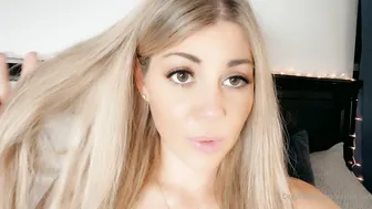 Kayla Kayden onlyfans appetizing bitch shows juicy tits