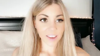 Kayla Kayden onlyfans appetizing bitch shows juicy tits