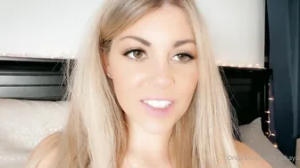 Kayla Kayden onlyfans appetizing bitch shows juicy tits