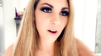 Kayla Kayden onlyfans sensual masturbation