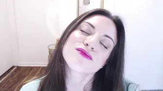 KallMeKrystal Desirable chick