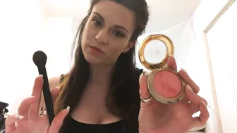 KallMeKrystal tender small fucks herself in the pussy