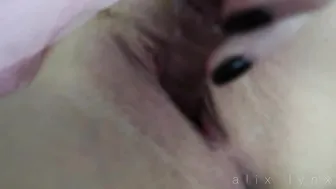 Alix Lynx onlyfans dancing near the christmas tree
