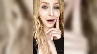 Alix Lynx onlyfans  private  with toys don't get bored