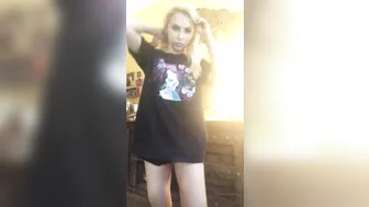 Alix Lynx onlyfans Beautiful bitch