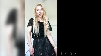 Alix Lynx onlyfans Sexy babe