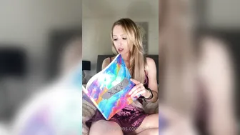 Alix Lynx onlyfans Charming blonde hair