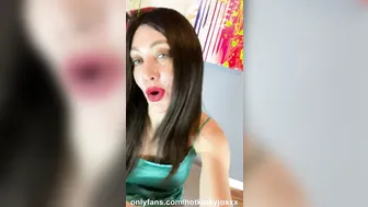 otkinkyjo.XXX onlyfans shy slut with a nice ass fucks pussy