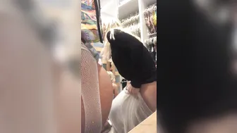 Alix Lynx onlyfans shows itself in all its glory