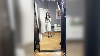 otkinkyjo.XXX onlyfans delicious bitch pulls her holes