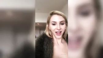 Alix Lynx onlyfans gorgeous young lady exposes intimate places