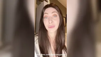 otkinkyjo.XXX onlyfans tearing her tender pussy