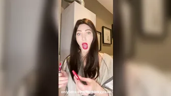 otkinkyjo.XXX onlyfans tearing her tender pussy