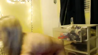 meetjena lustful ladies lick wet pussies