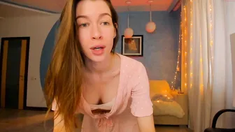 mcflurry18 crazy lady jerks off and cums