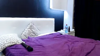 mary_and_mrbig dizzy seducing with cool ass