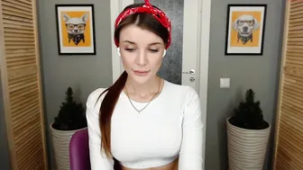 marti_lovely stocking babe shows elastic tits