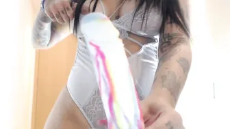 amy_connor_ beauty sensually satisfies her pussy