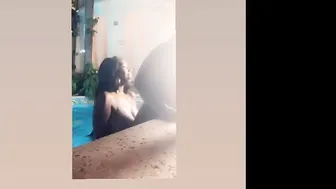 mscandacevon spicy slut caresses nipples
