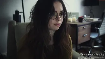 love_dont_be_shy lustful mommy shows charms