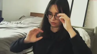 love_dont_be_shy whore babe masturbates shaved pussy