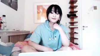 moyyango bright private e striptease