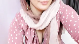 moroccan_diamond naughty lady fingering pussy in nature