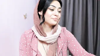 moroccan_diamond cute slut jerking shaved cunt