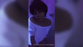 moonlighty_ desired nurse sucks penis