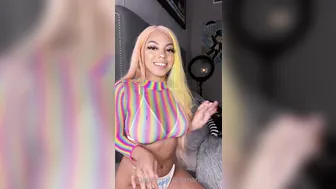 mariaaskyy wonderful skin caresses the vagina