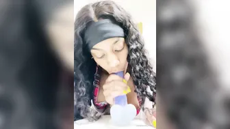 kyrichess black-haired nymph pulls pussy