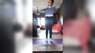 allyson_grey naughty bitch shows pussy