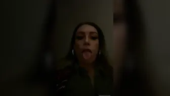 ava_austen leggy blonde pampers pussy with her fingers