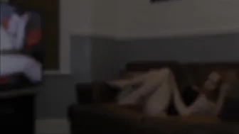 ava_austen hot prostitute poses in shorts
